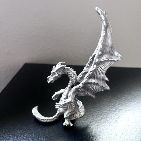 Vintage Rawcliffe Pewter proud parent dragon 1992 RF1733. - Picture 2 of 6